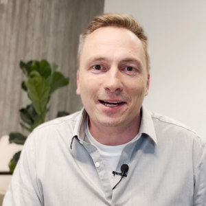 Opslag fra instagram der omhandler John video